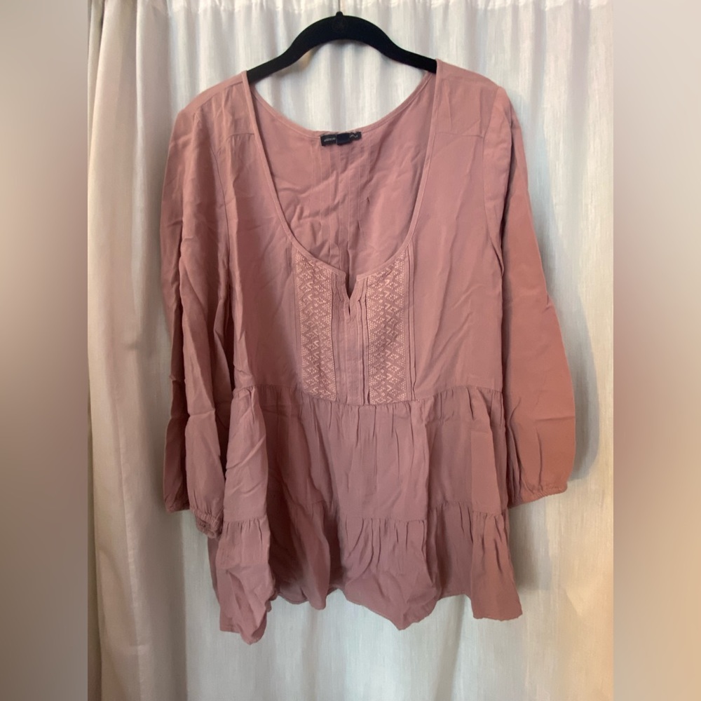 American Eagle 🦅 Outfitters Mauve Smocked Style Boho Blouse 👚 Top